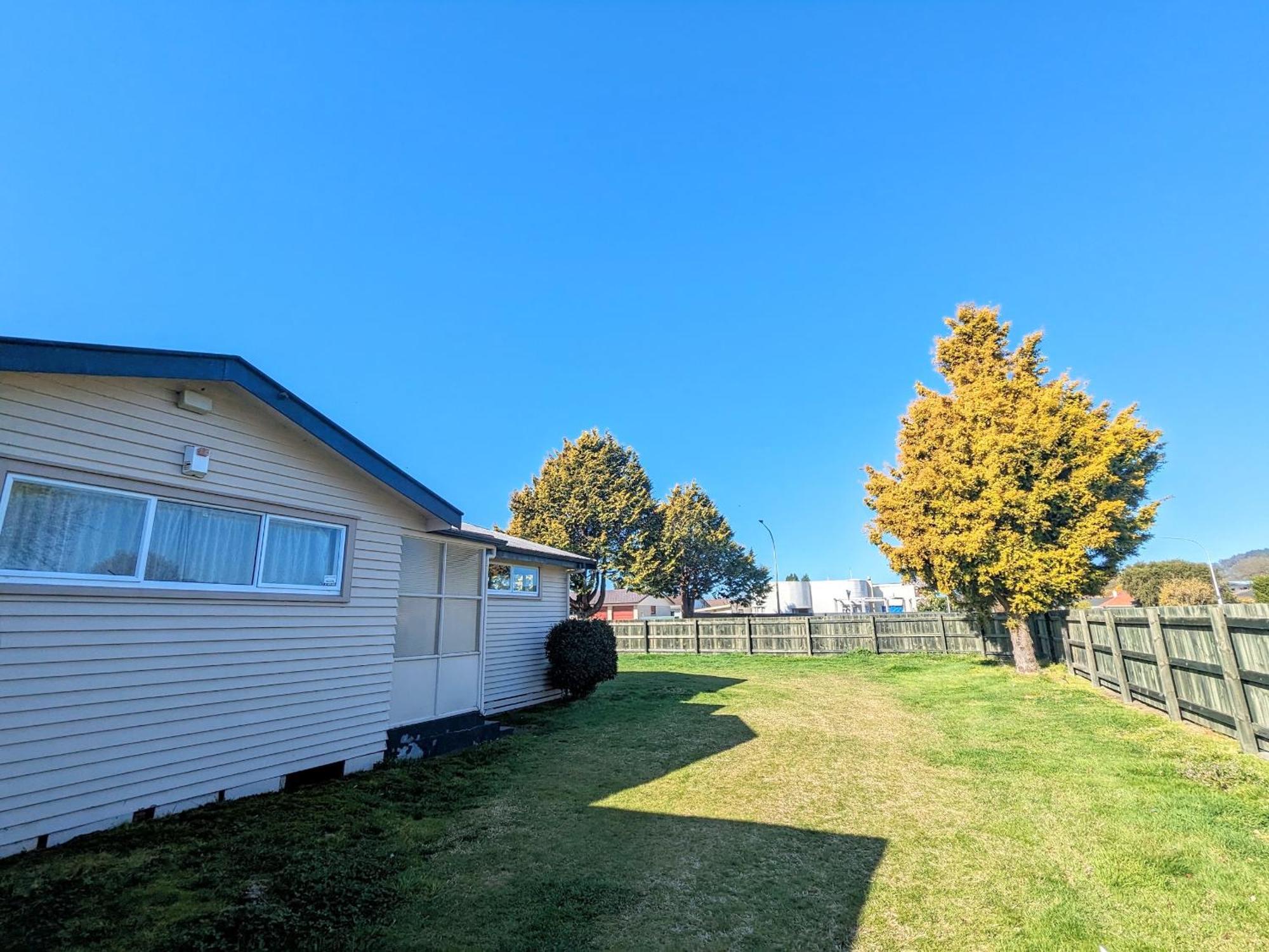 Dream Home In Central Of Rotorua With Spa Pool Exterior photo